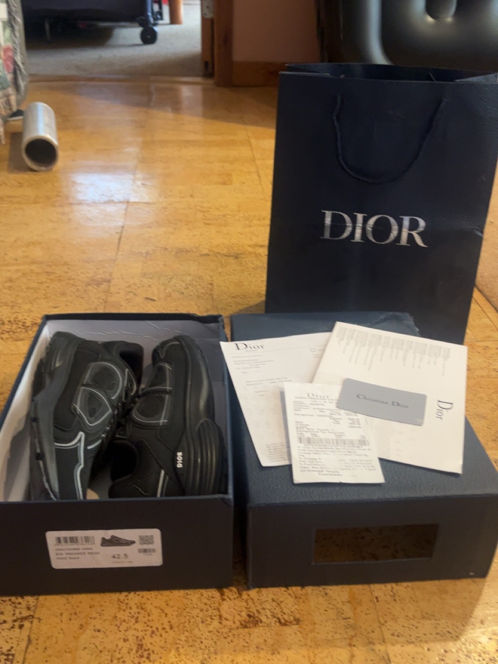 Dior Men’s Black Athletic Sneakers with Subtle Gray Accents
